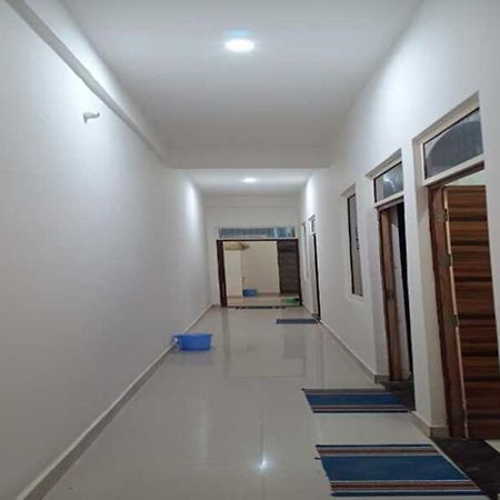 Geeta Dham Hotell Vrindāvan Eksteriør bilde